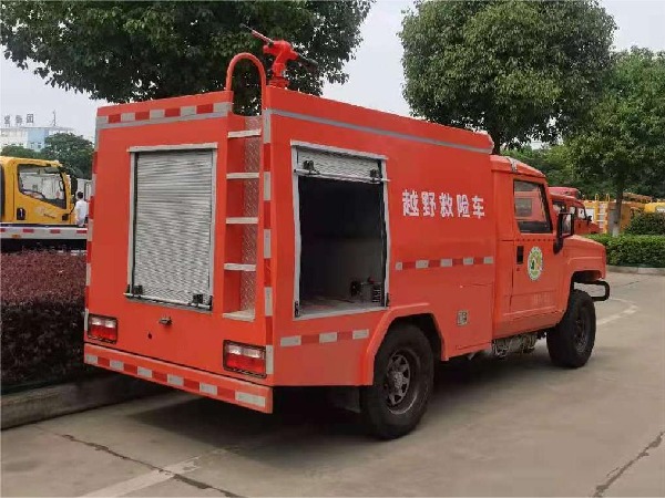 藍牌勇士四驅(qū)越野消防車