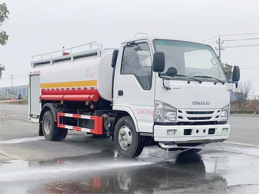 五十鈴4噸消防灑水車