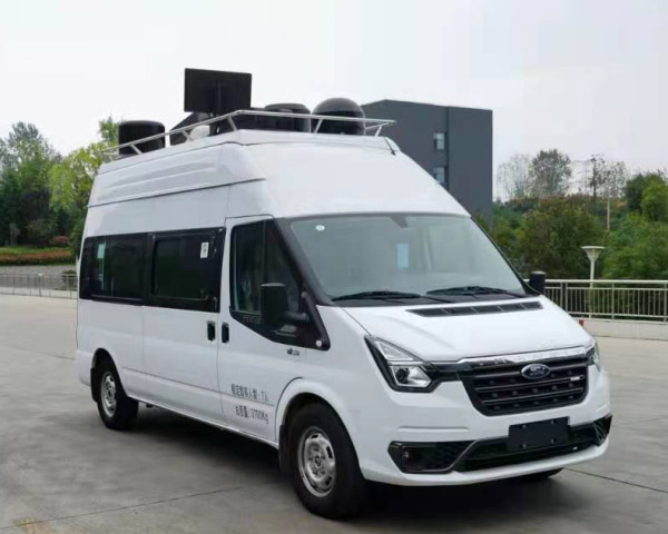 江鈴福特指揮車