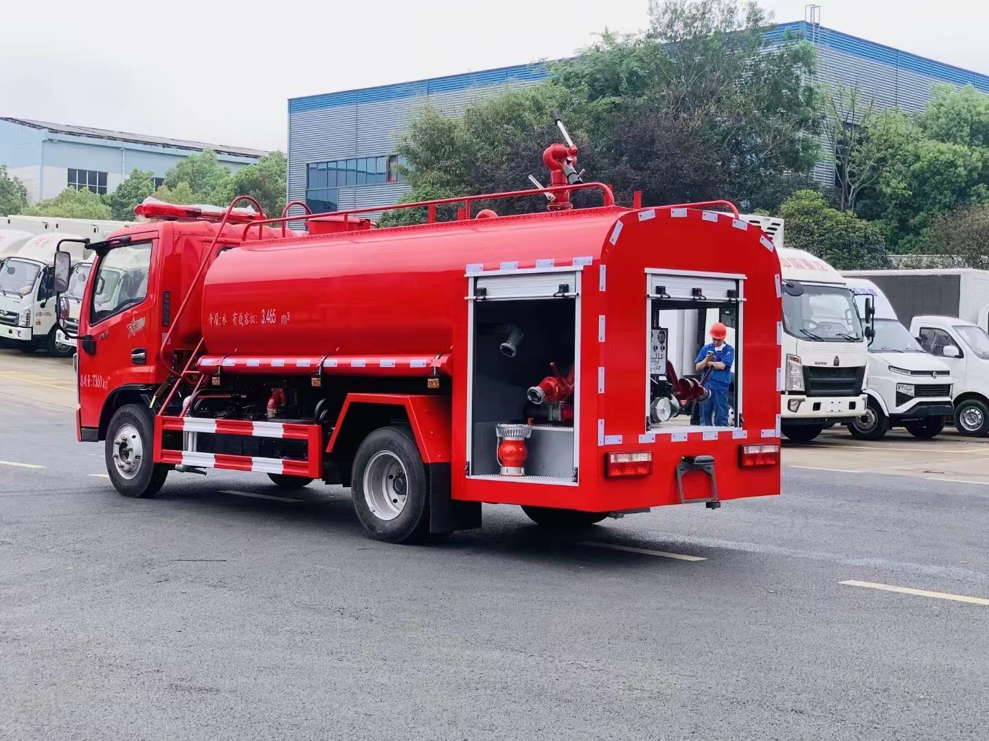 東風4.5噸消防灑水車
