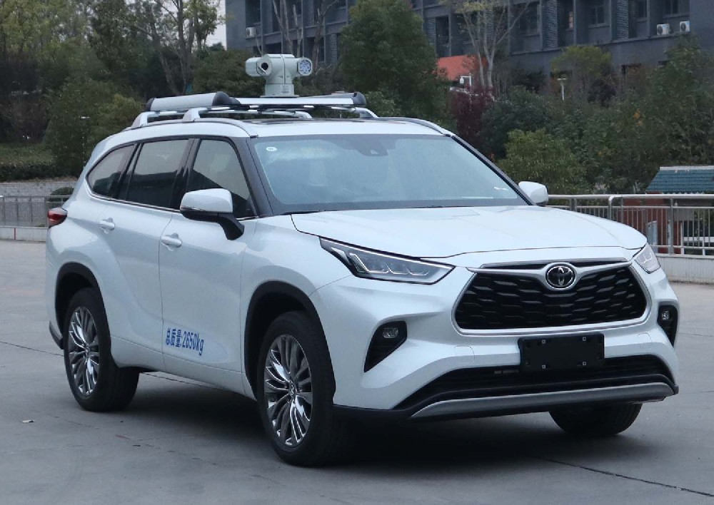 CLW5031XZHADR型指揮車