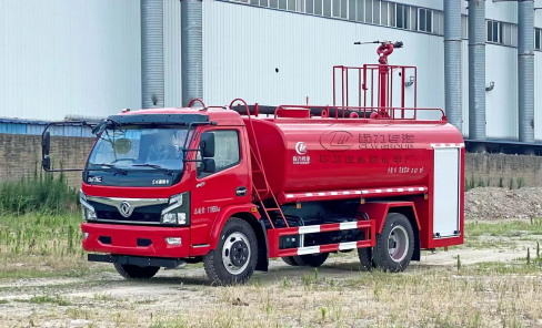 東風8噸消防灑水車