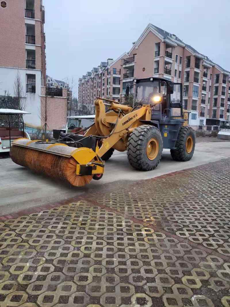 裝載機裝雪滾