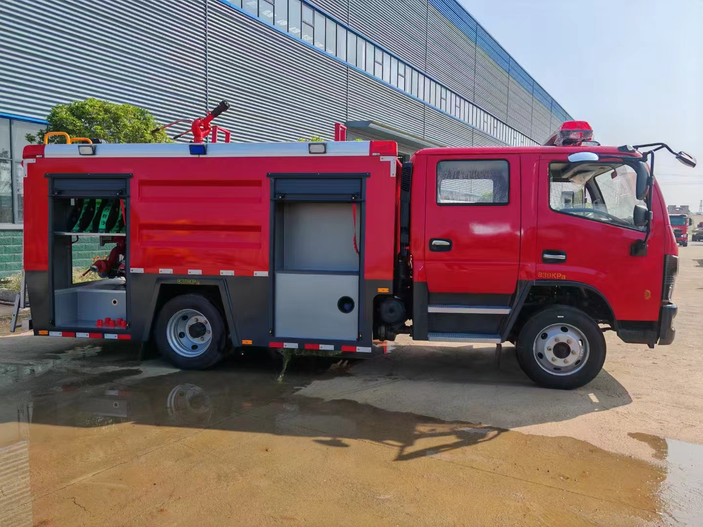東風5噸水罐消防車