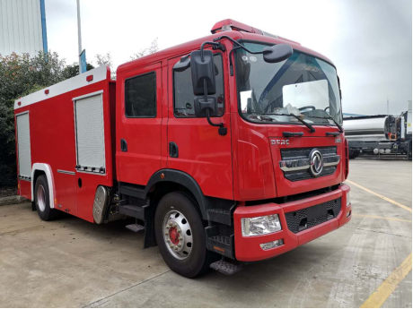 東風(fēng)D9水罐消防車
