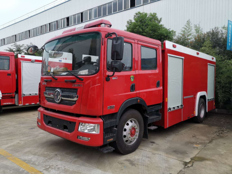 東風(fēng)D9水罐消防車
