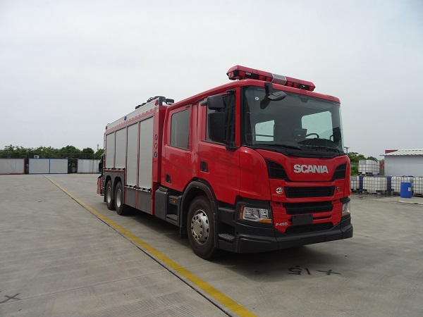 CLW5200TXFJY100/S型搶險(xiǎn)救援消防車