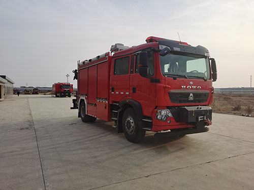 CLW5140TXFJY130/AXF型搶險(xiǎn)救援消防車