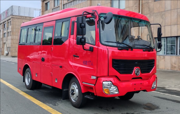 東風四驅(qū)森林消防運兵車